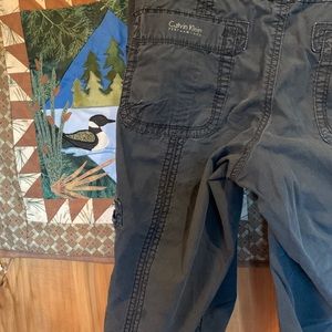 🌱Calvin Klein black cargo capri’s